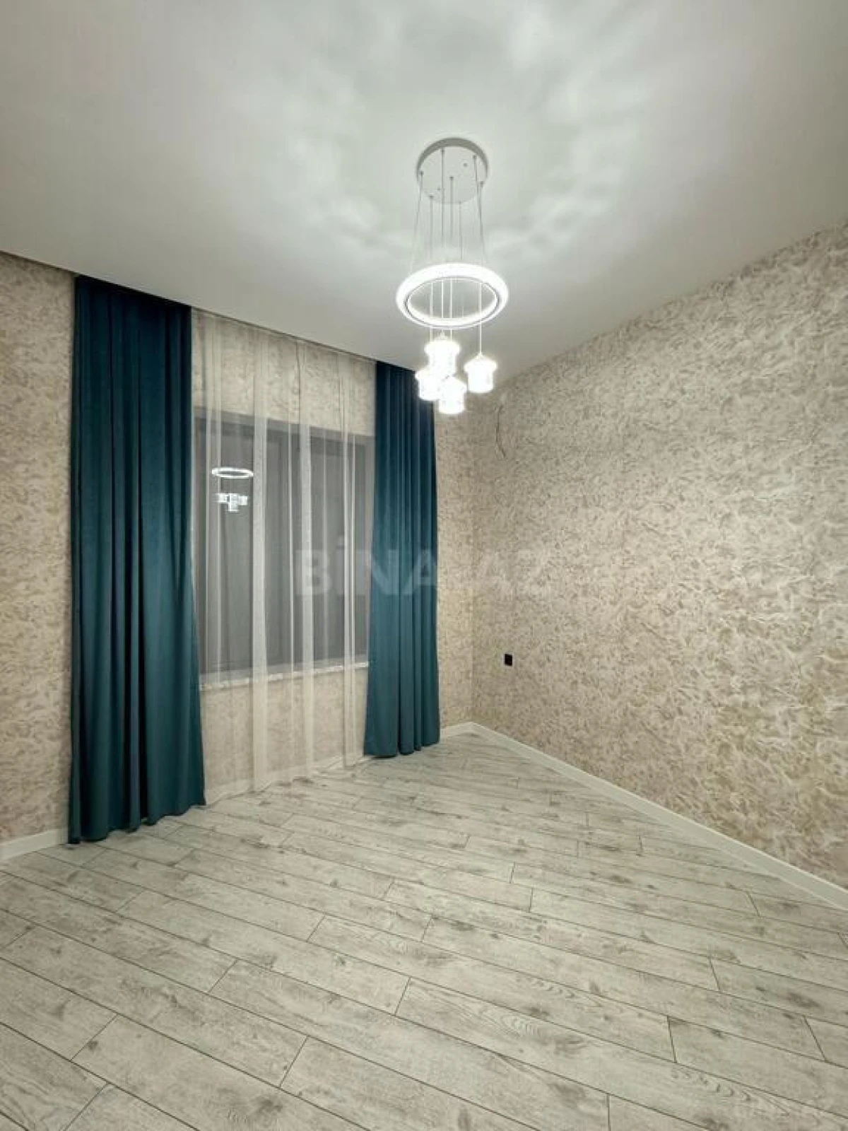 Satılır 4 otaqlı həyət evi 130 m²