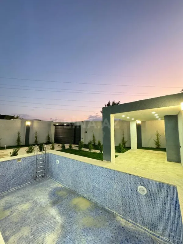 Satılır 4 otaqlı həyət evi 130 m²