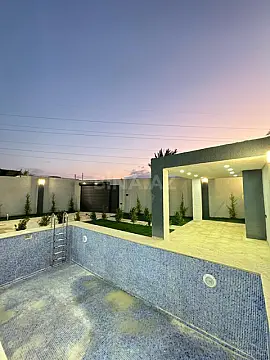 Satılır 4 otaqlı həyət evi 130 m²