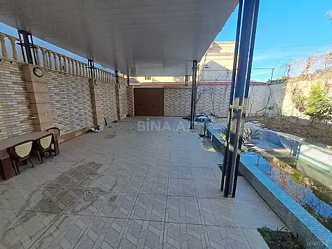 Satılır 7 otaqlı həyət evi 488 m²