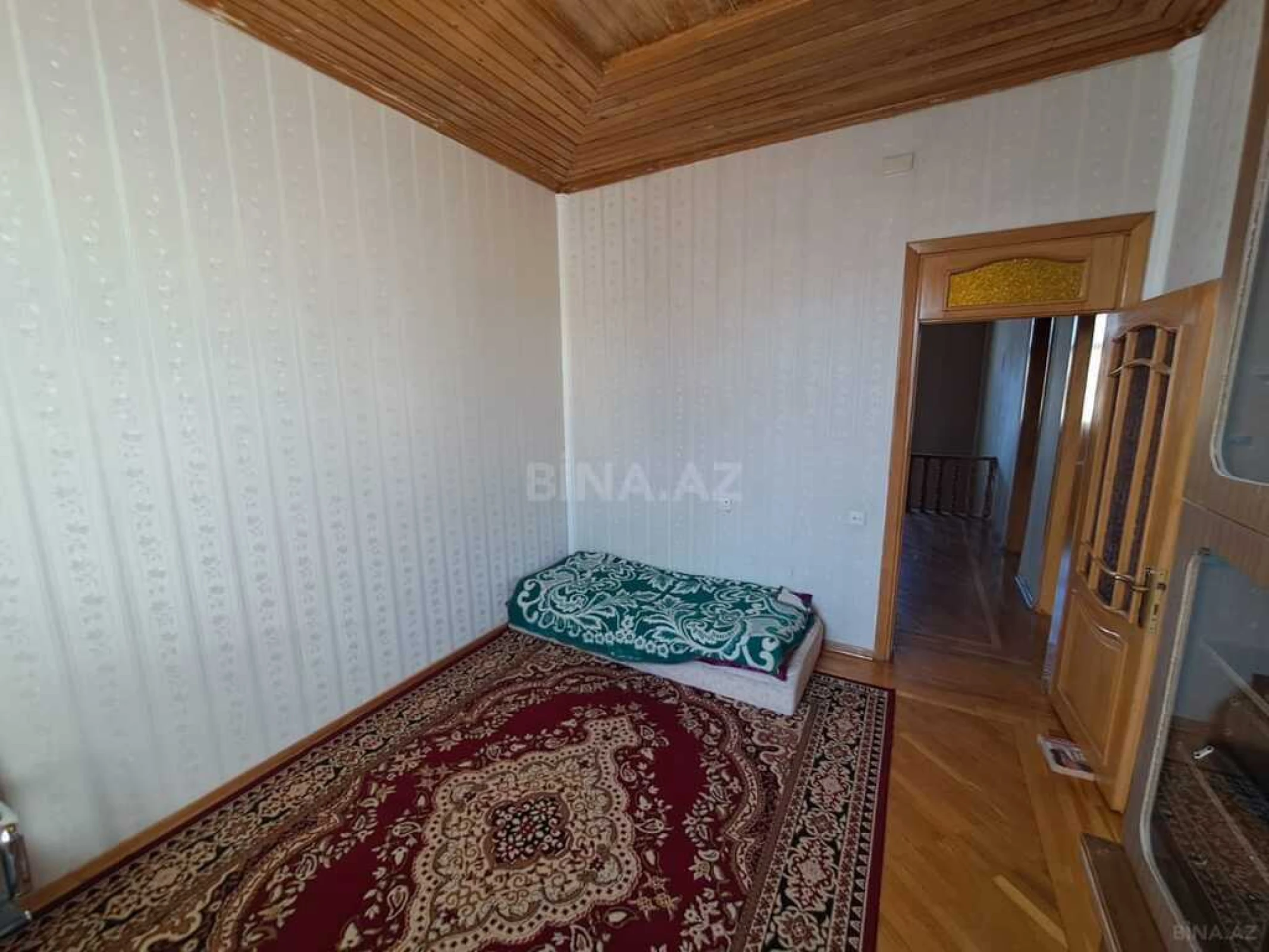Satılır 7 otaqlı həyət evi 488 m²
