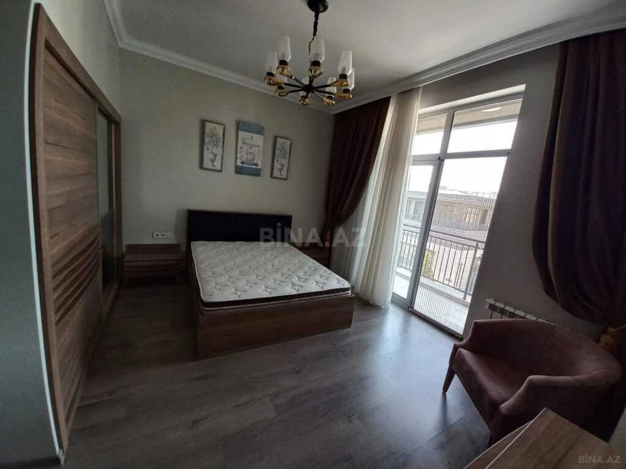 Kirayə verilir 3 otaqlı mənzil 130 m²