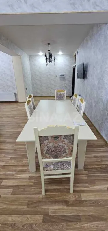 Satılır 3 otaqlı mənzil 110 m²