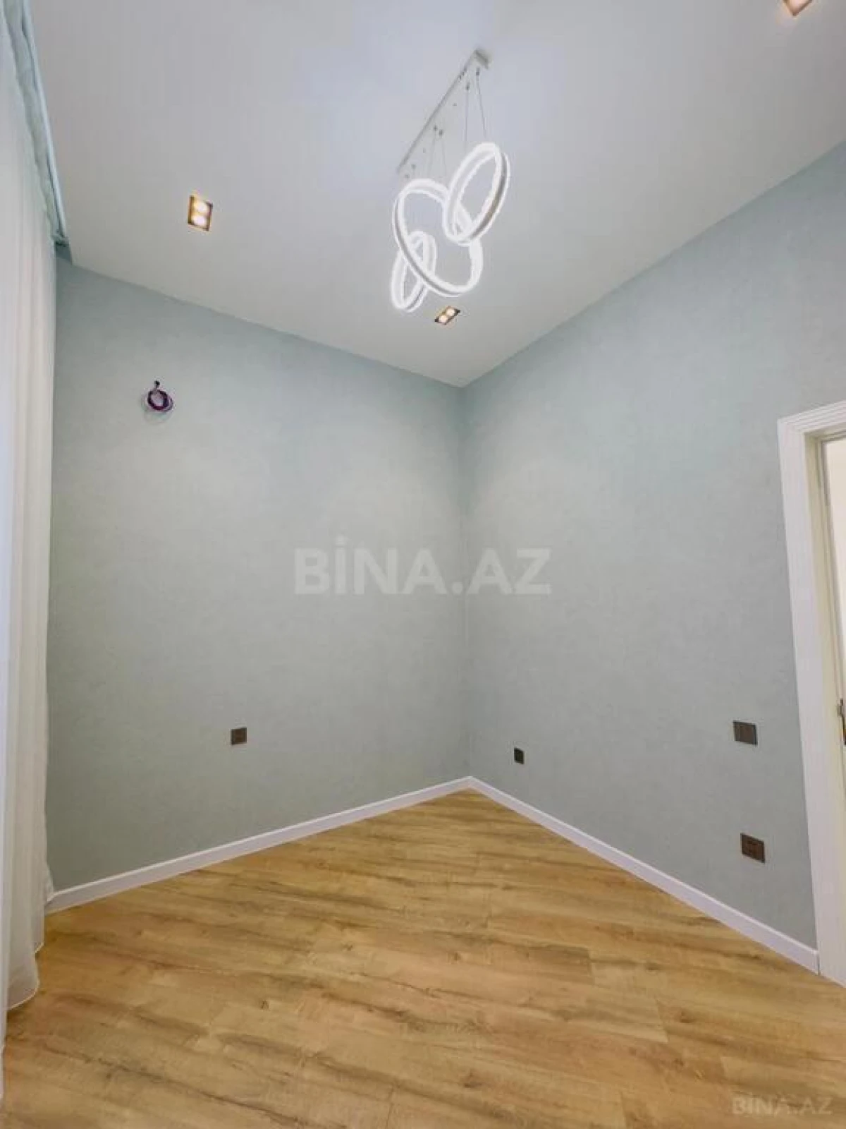 Satılır 4 otaqlı həyət evi 142 m²