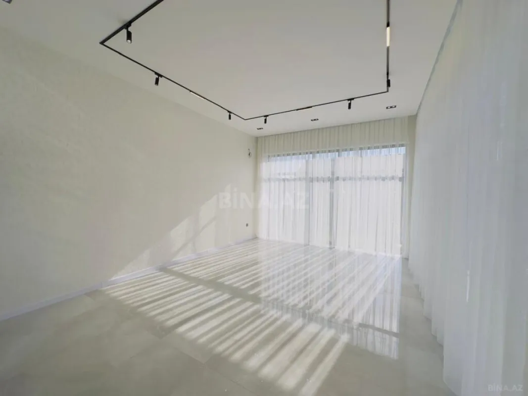 Satılır 4 otaqlı həyət evi 142 m²