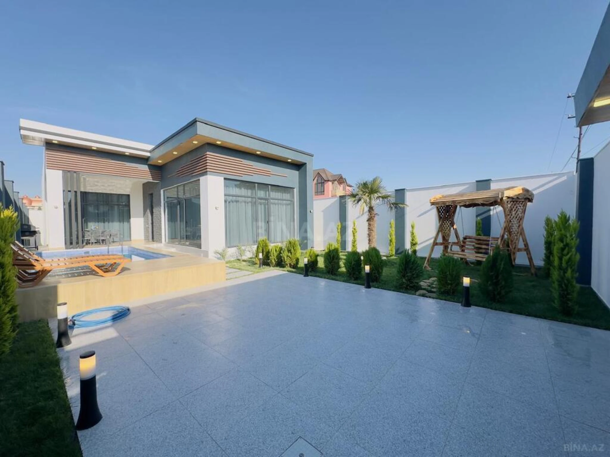 Satılır 4 otaqlı həyət evi 142 m²