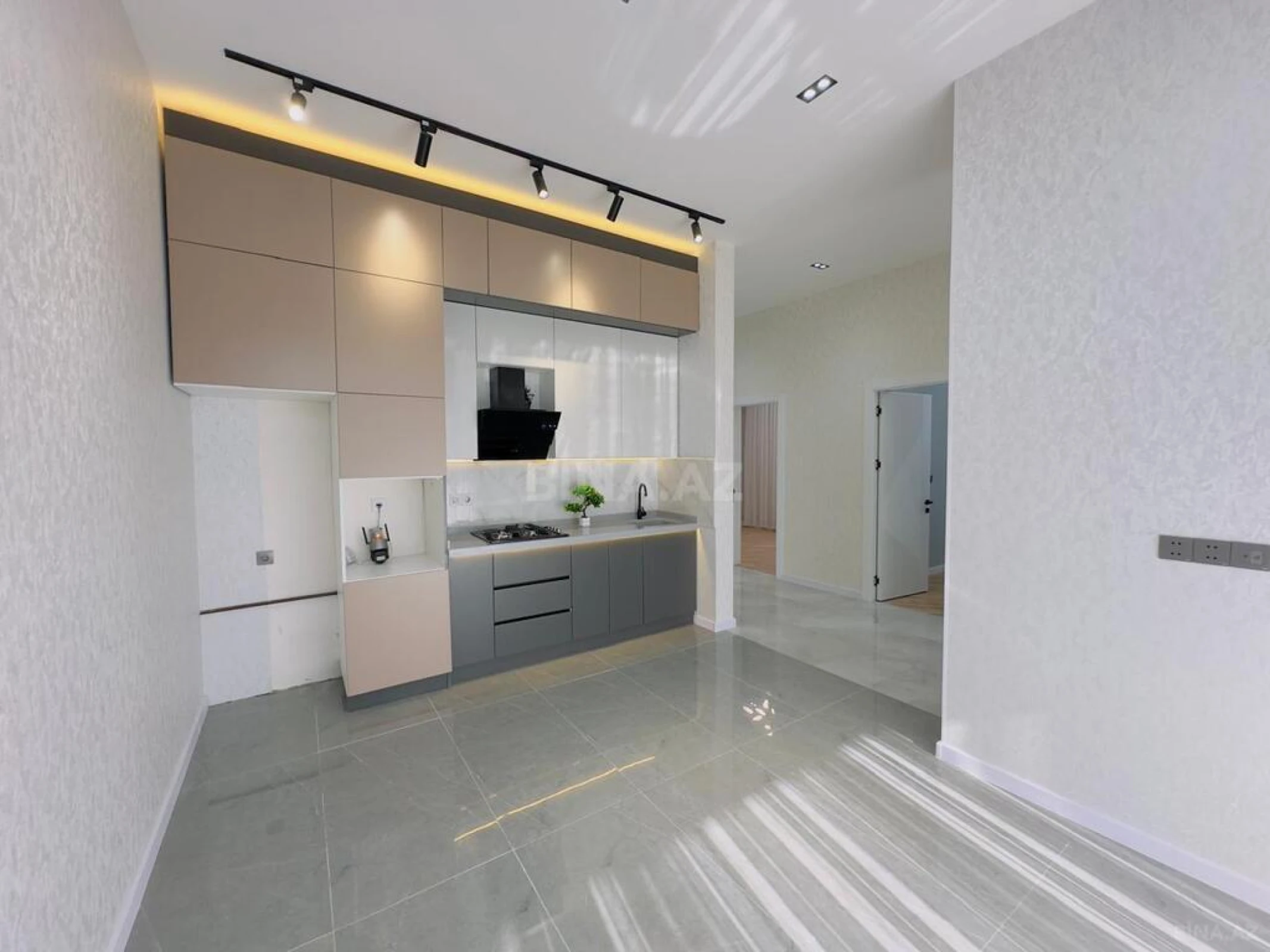Satılır 4 otaqlı həyət evi 142 m²