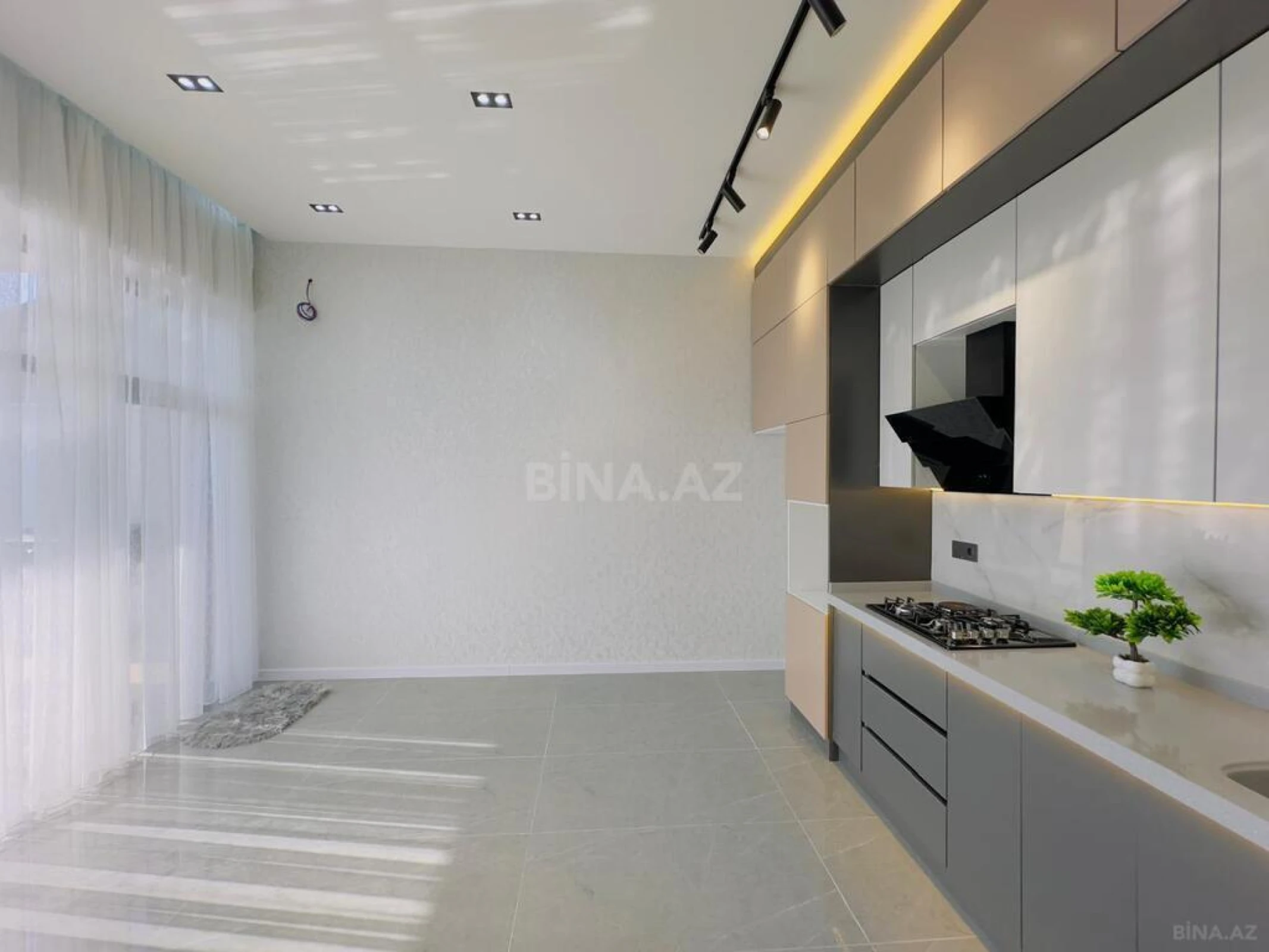 Satılır 4 otaqlı həyət evi 142 m²