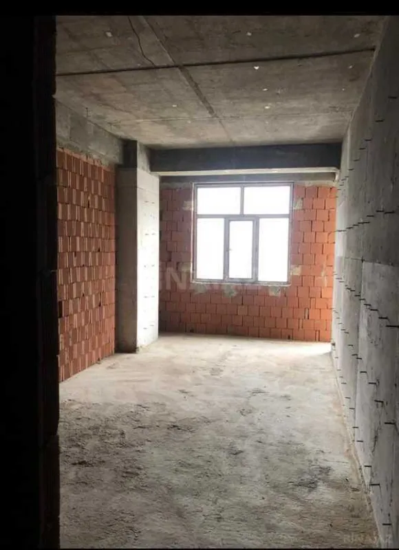 Satılır 1 otaqlı mənzil 38.5 m²