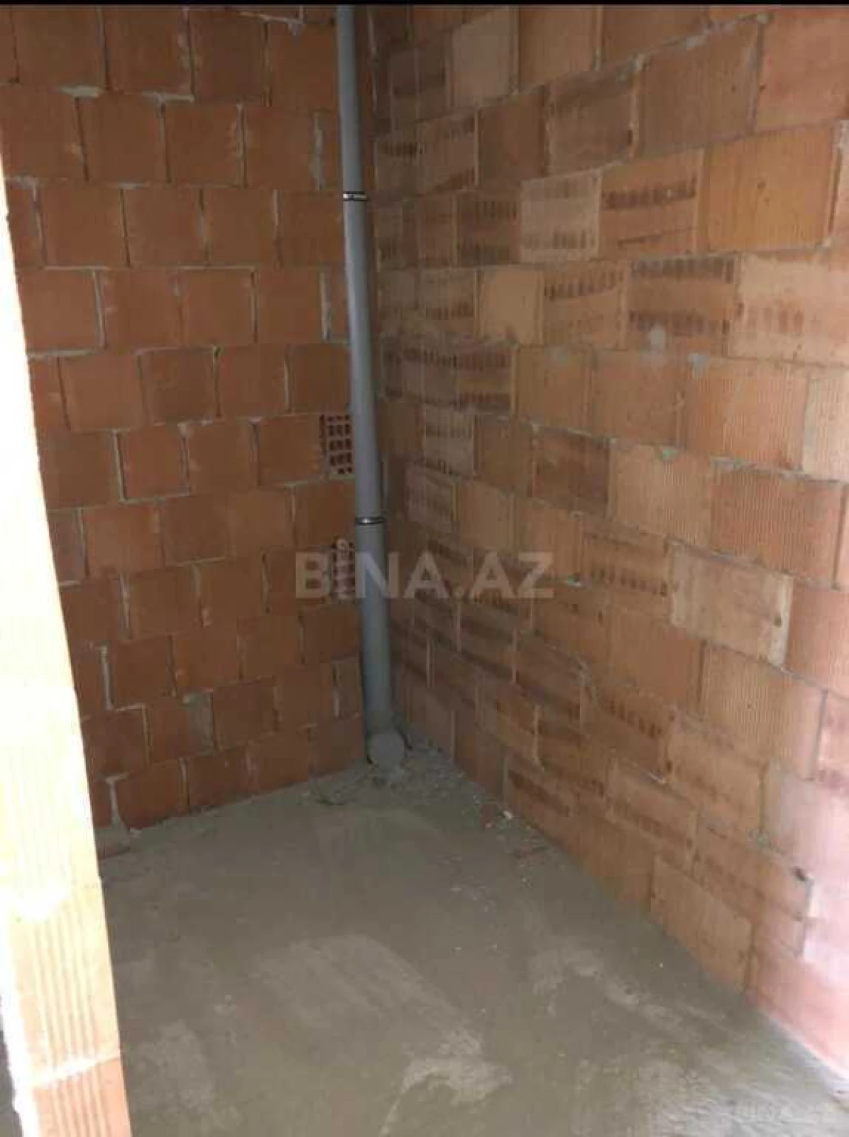 Satılır 1 otaqlı mənzil 38.5 m²