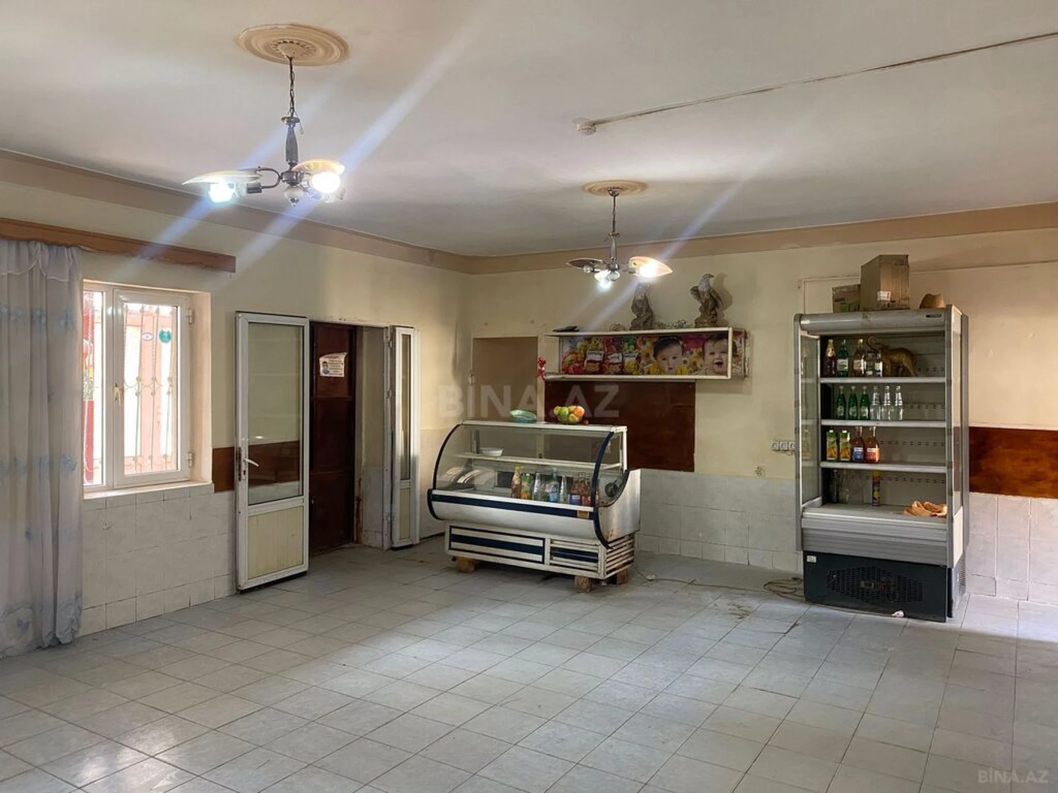 Satılır obyekt 2100 m²