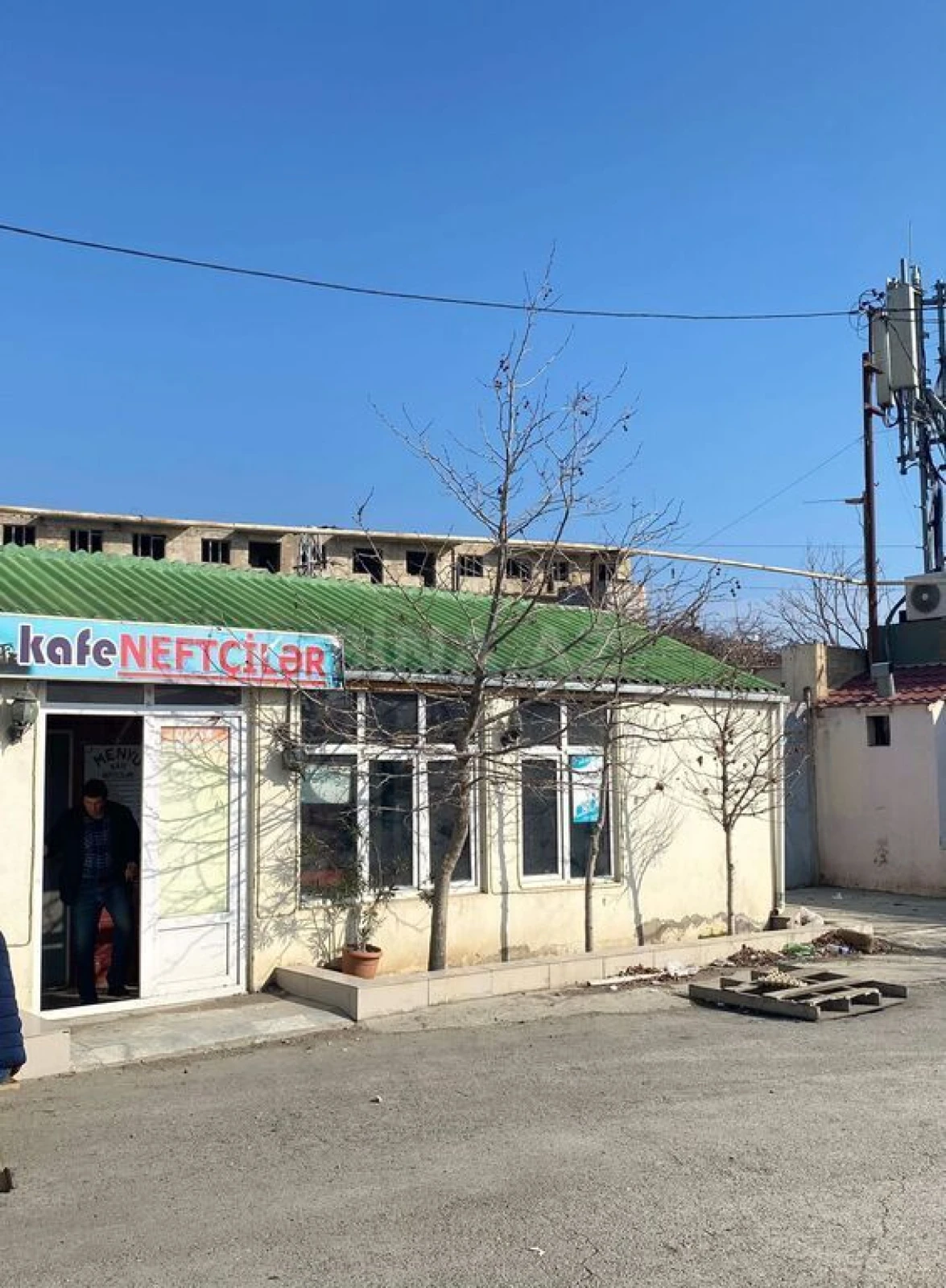 Satılır obyekt 2100 m²