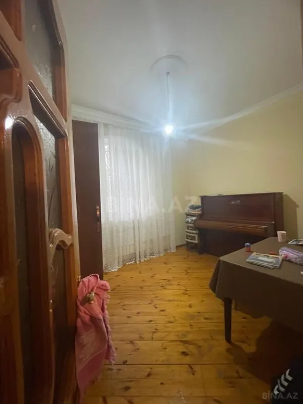 Satılır 7 otaqlı həyət evi 350 m²