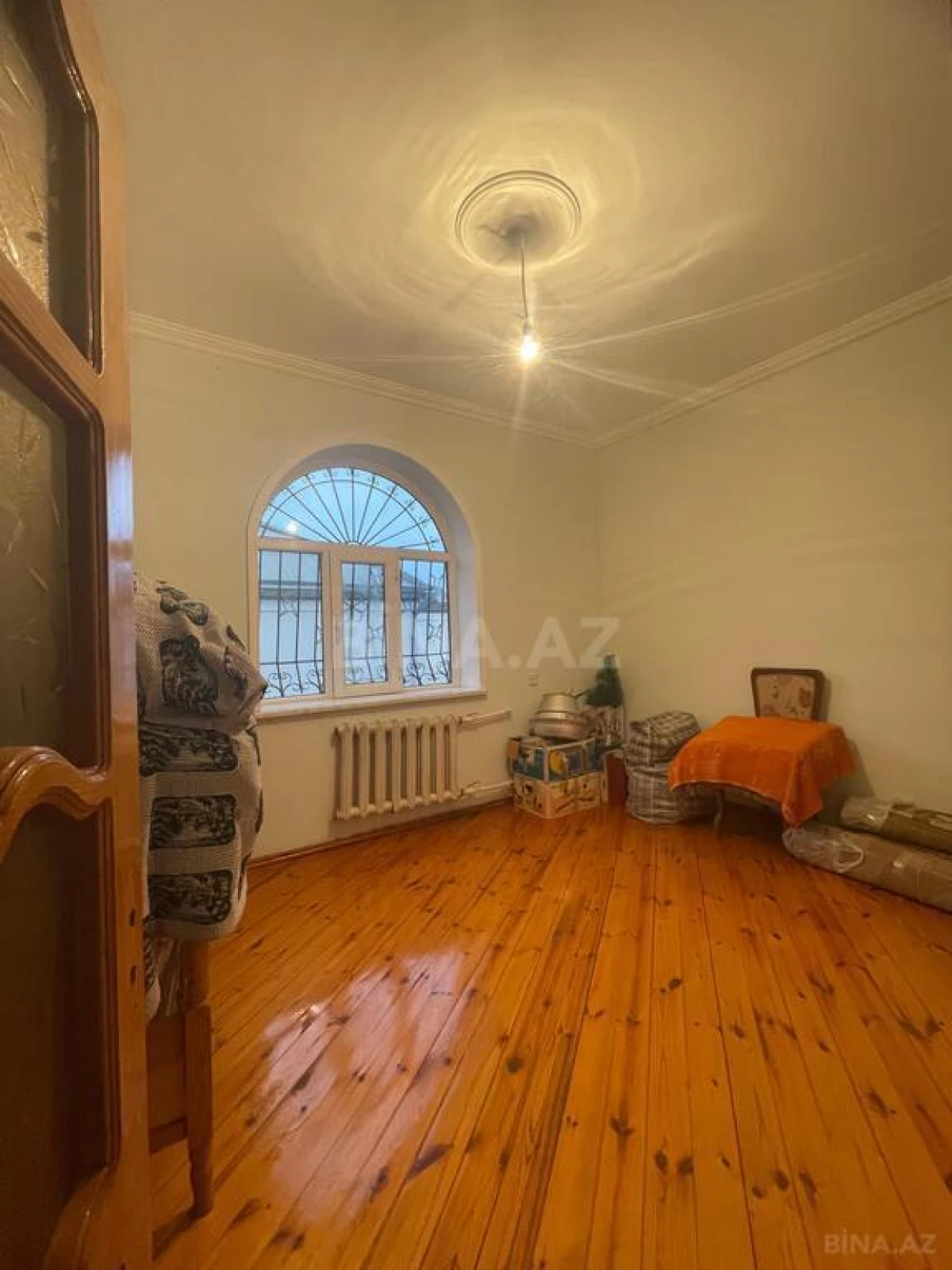 Satılır 7 otaqlı həyət evi 350 m²