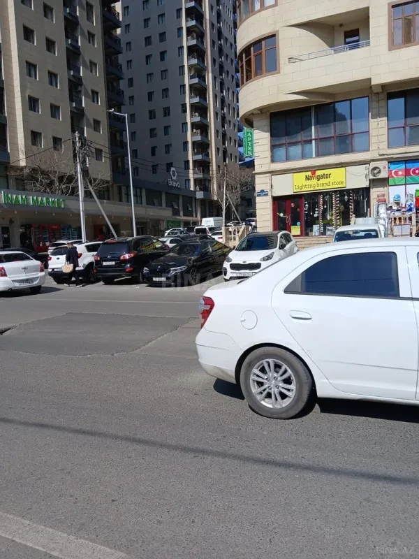 Satılır obyekt 37.5 m²