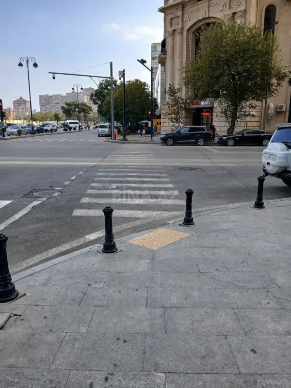 Satılır obyekt 37.5 m²