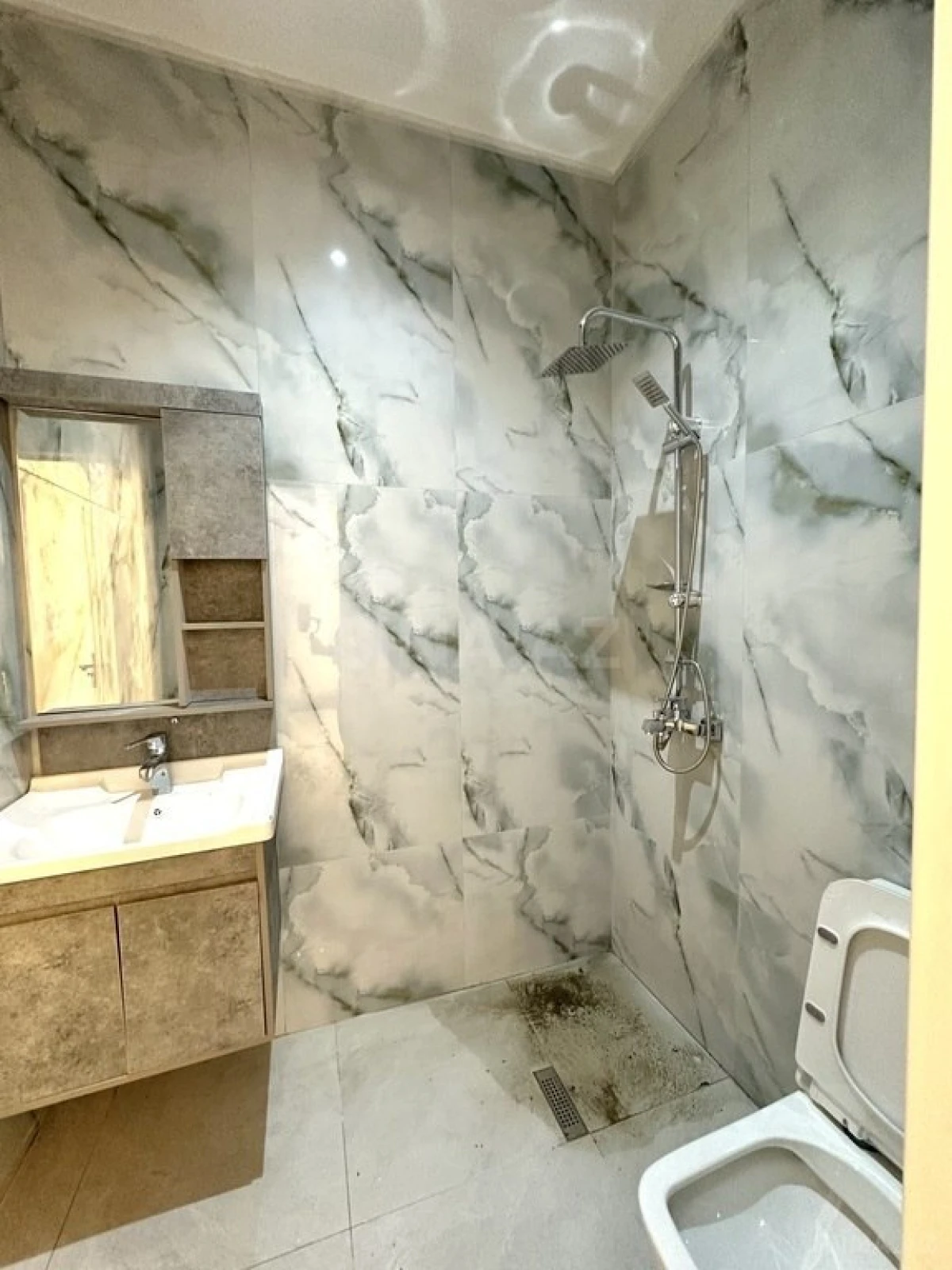 Satılır 4 otaqlı həyət evi 120 m²