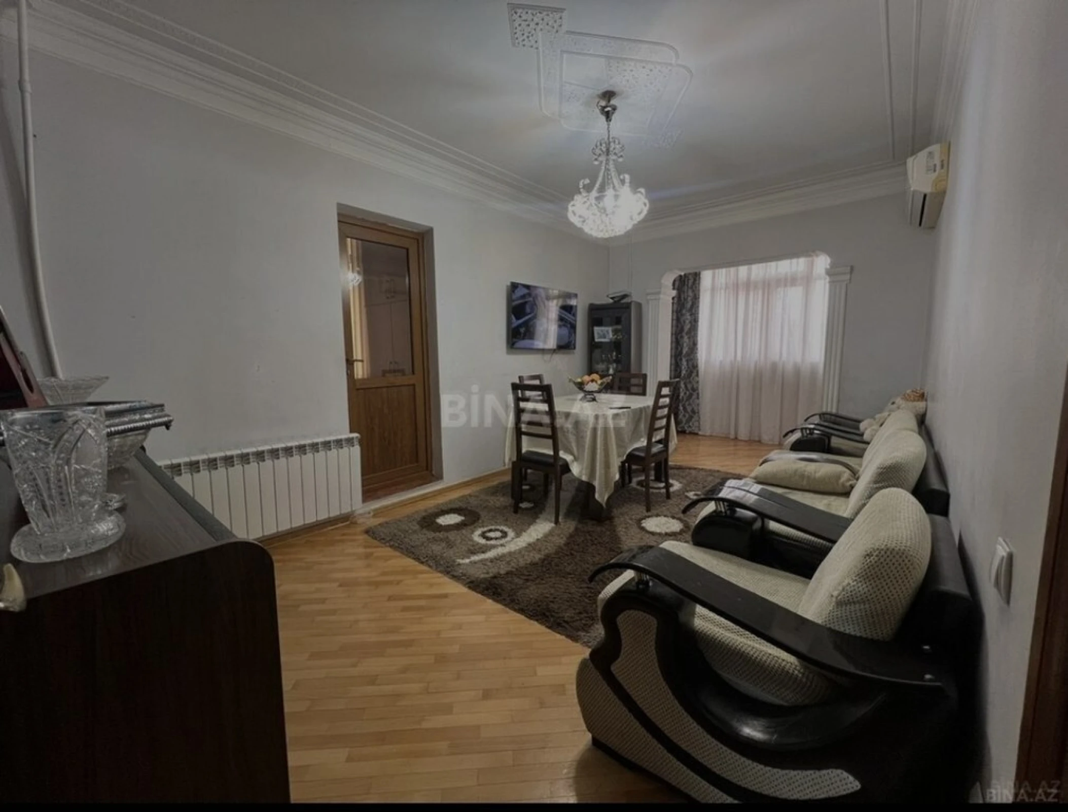 Satılır 4 otaqlı mənzil 112 m²