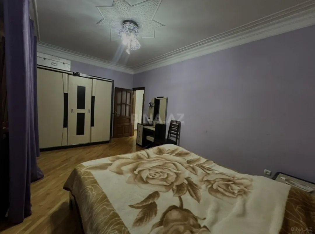 Satılır 4 otaqlı mənzil 112 m²