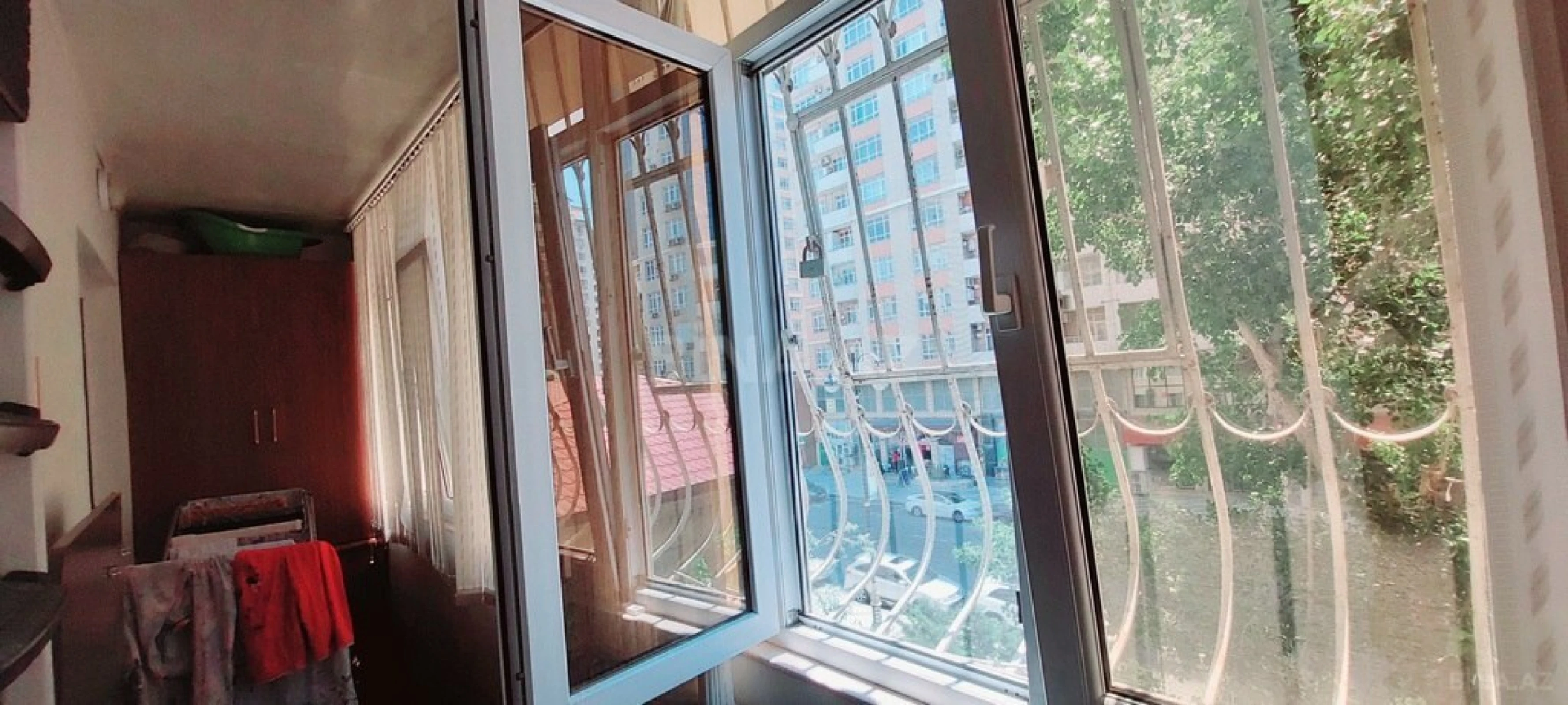 Satılır 4 otaqlı mənzil 112 m²