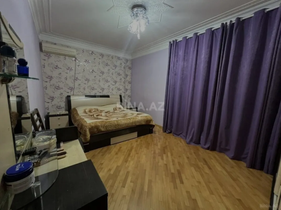 Satılır 4 otaqlı mənzil 112 m²