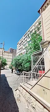 Satılır 4 otaqlı mənzil 112 m²