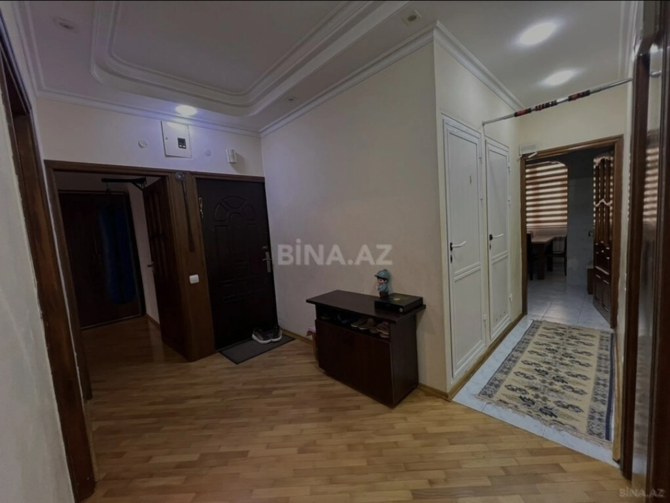 Satılır 4 otaqlı mənzil 112 m²