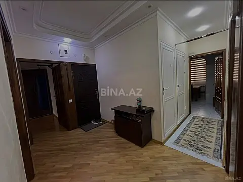 Satılır 4 otaqlı mənzil 112 m²