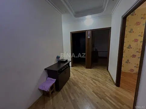 Satılır 4 otaqlı mənzil 112 m²