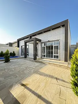 Satılır 4 otaqlı həyət evi 130 m²