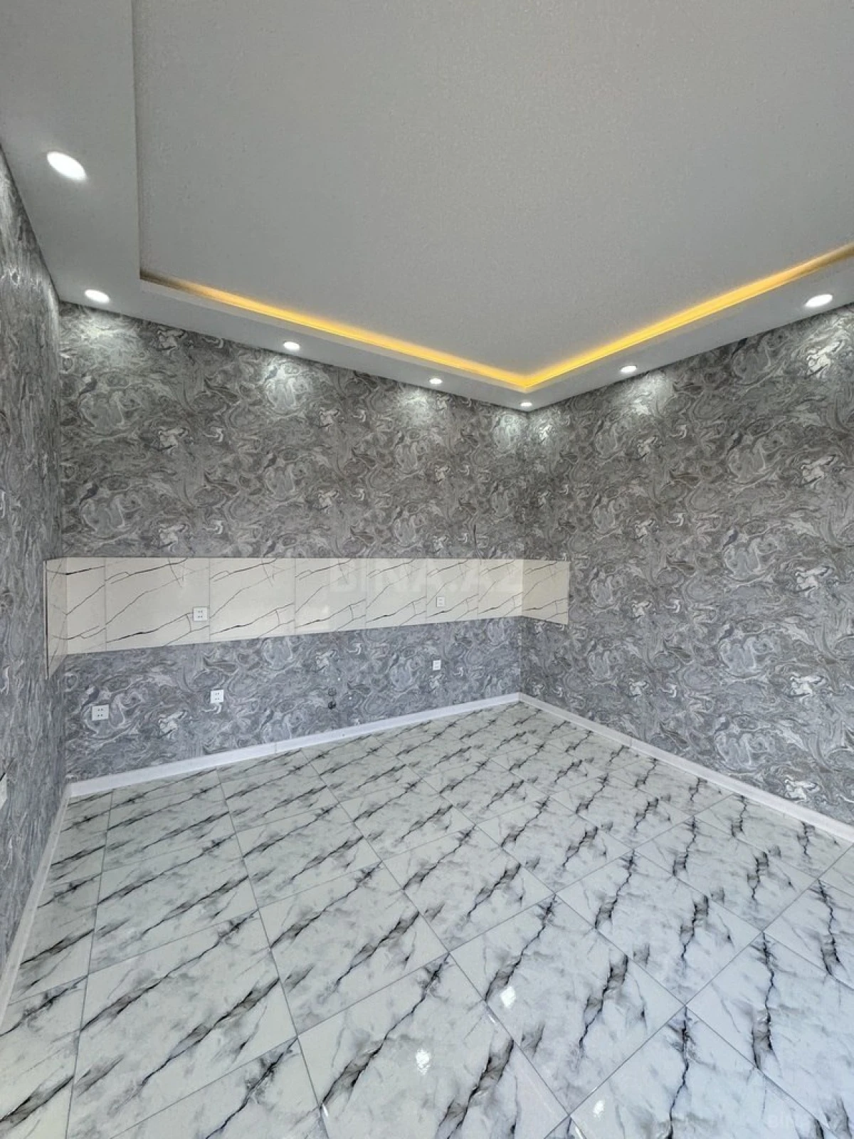 Satılır 4 otaqlı həyət evi 130 m²