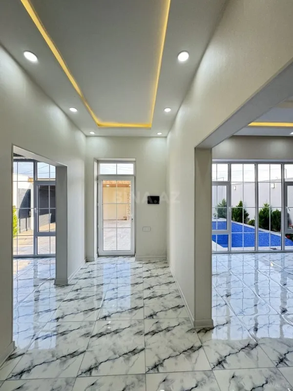 Satılır 4 otaqlı həyət evi 130 m²