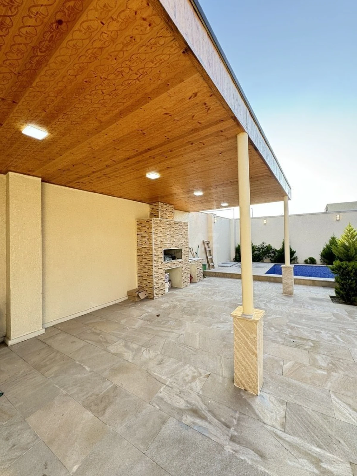 Satılır 4 otaqlı həyət evi 130 m²