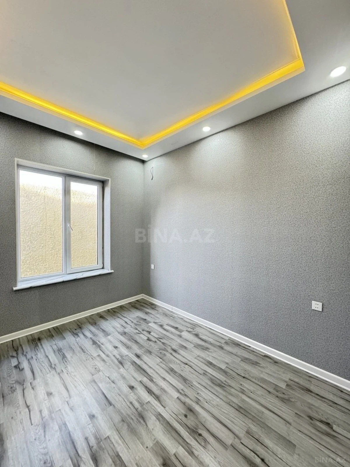 Satılır 4 otaqlı həyət evi 130 m²