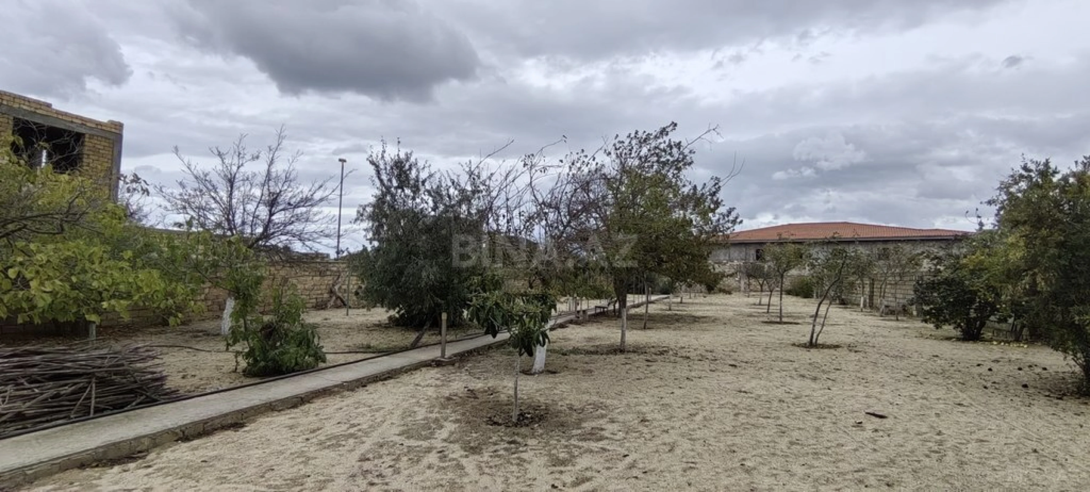 Satılır torpaq sahəsi 24 m²