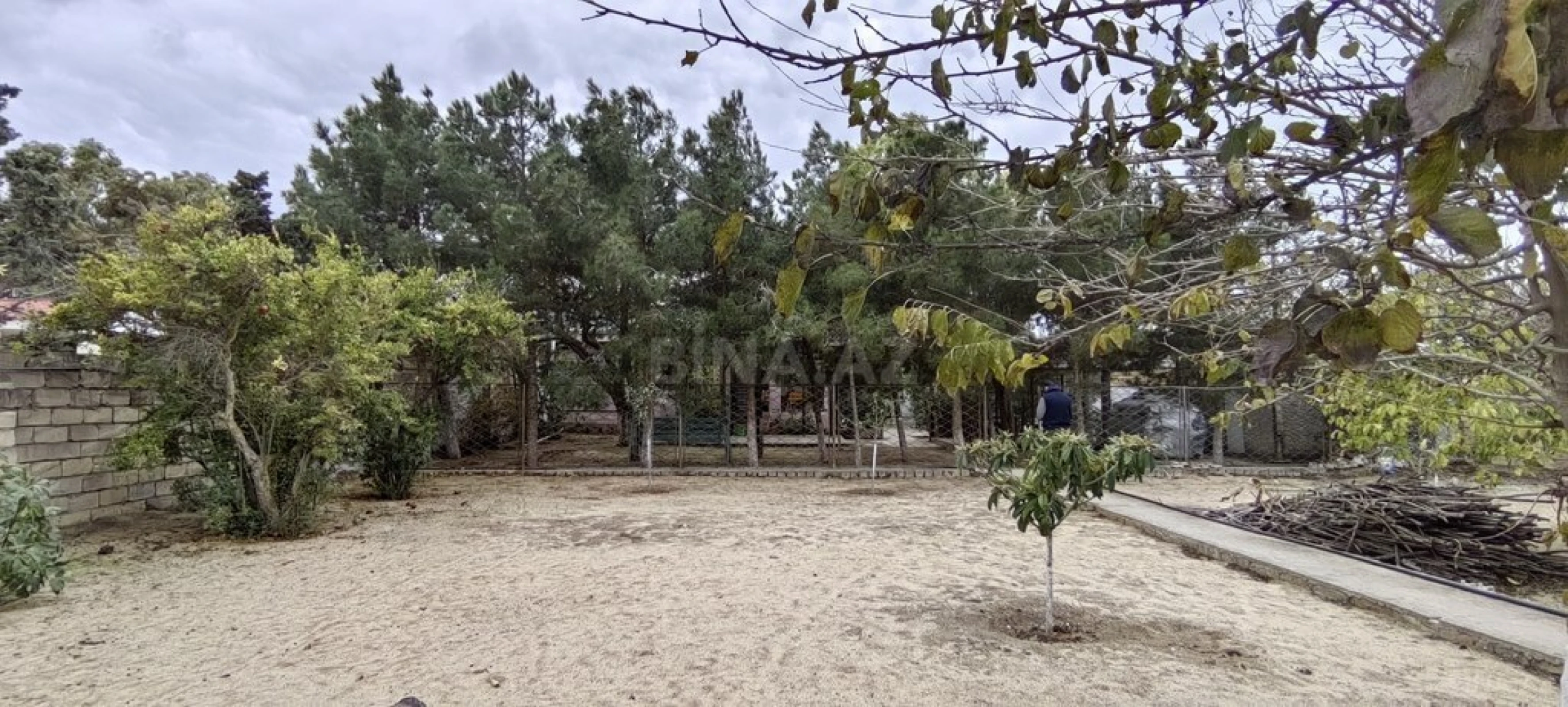 Satılır torpaq sahəsi 24 m²