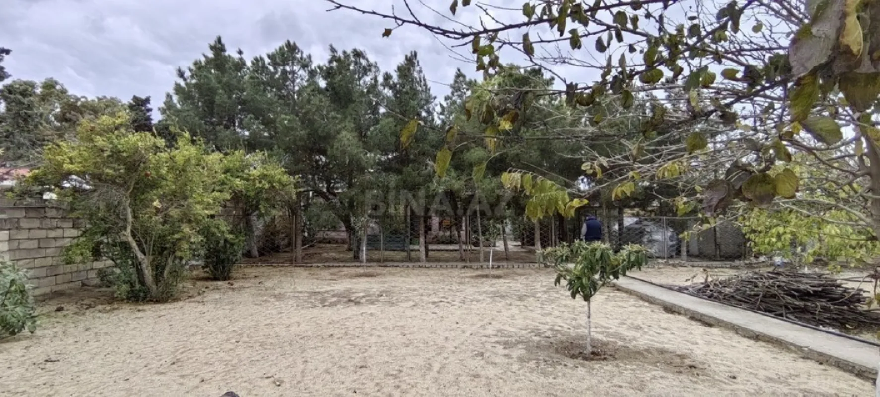 Satılır torpaq sahəsi 24 m²