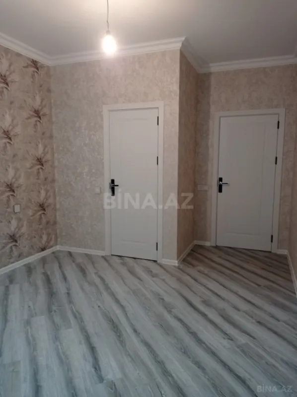 Satılır 4 otaqlı mənzil 128 m²