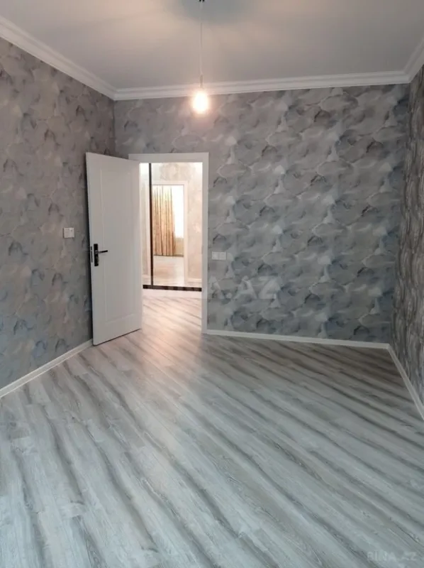 Satılır 4 otaqlı mənzil 128 m²