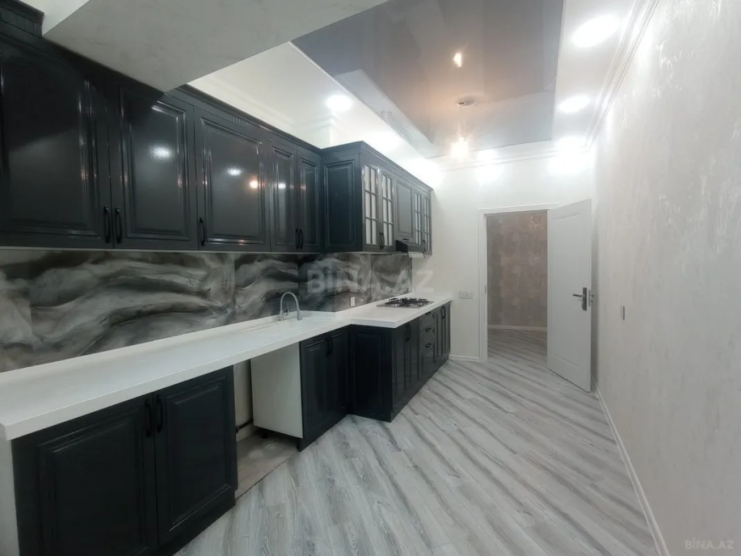 Satılır 4 otaqlı mənzil 128 m²