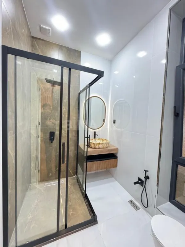 Satılır 4 otaqlı həyət evi 300 m²