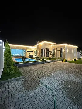 Satılır 4 otaqlı həyət evi 300 m²