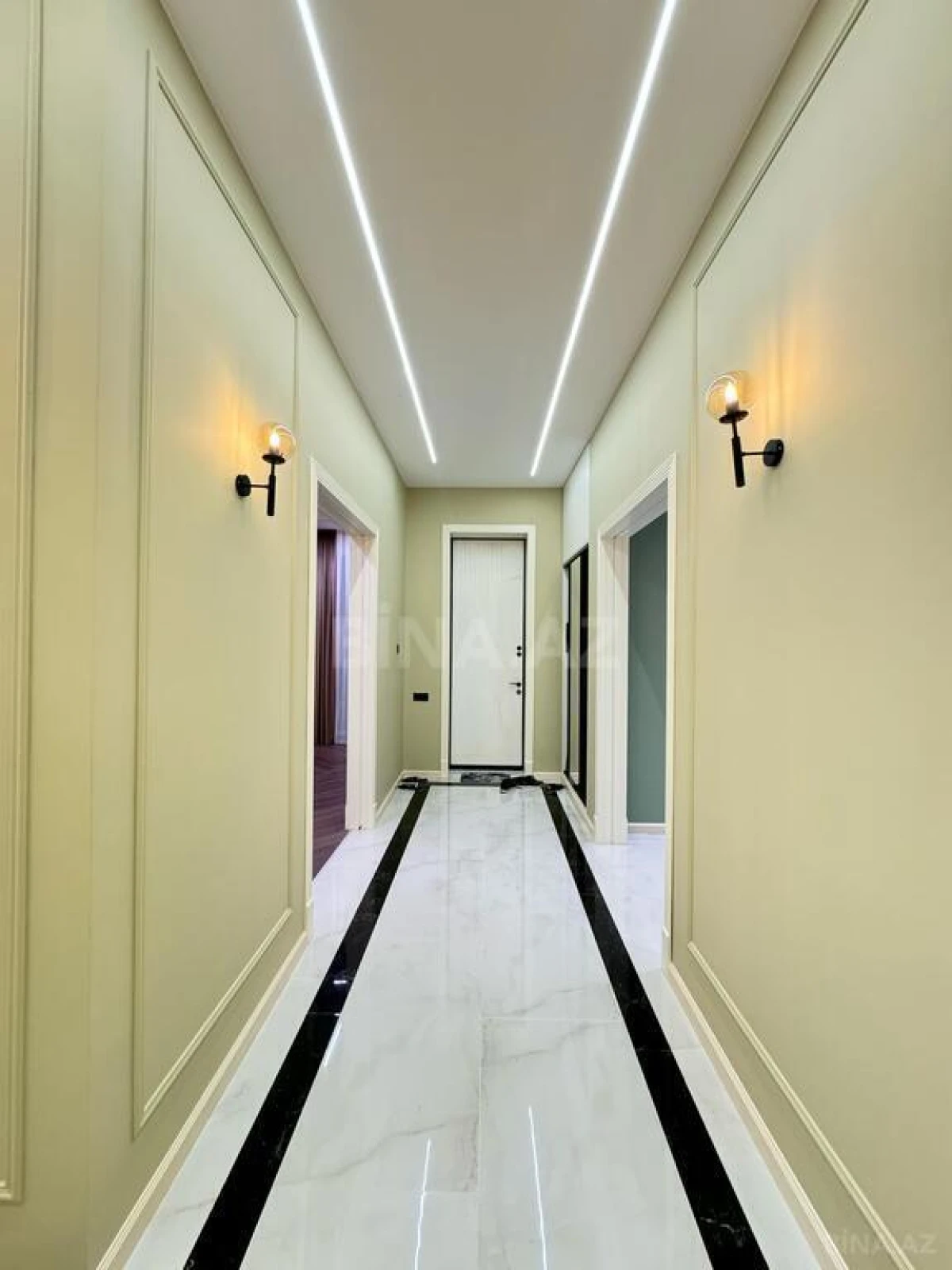 Satılır 4 otaqlı həyət evi 300 m²