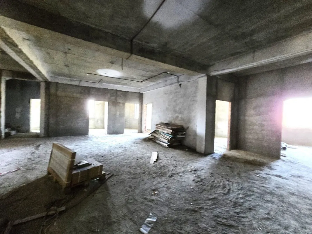 Satılır obyekt 4000 m²