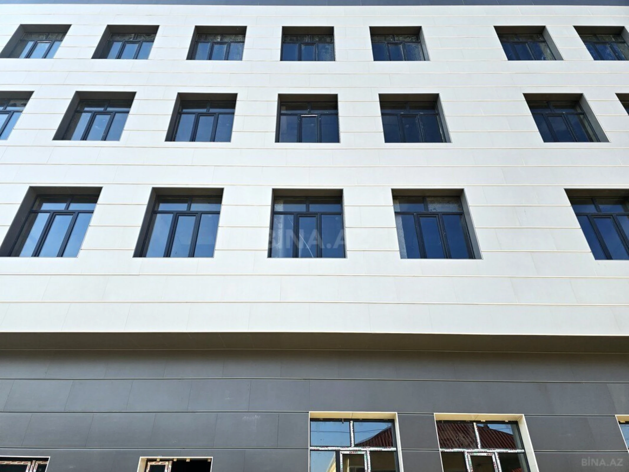 Satılır obyekt 4000 m²