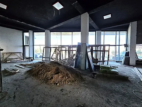 Satılır obyekt 4000 m²