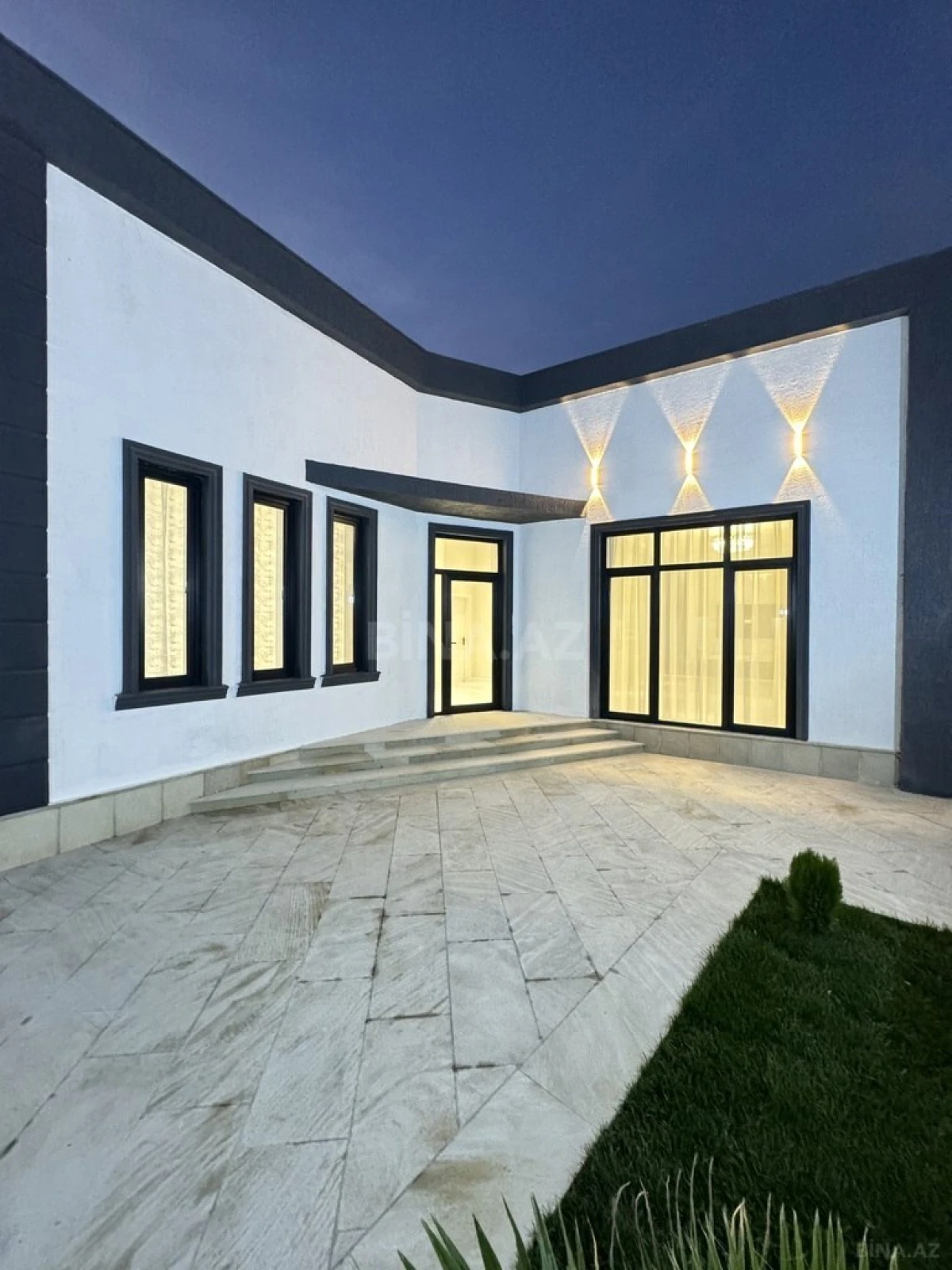 Satılır 4 otaqlı həyət evi 180 m²