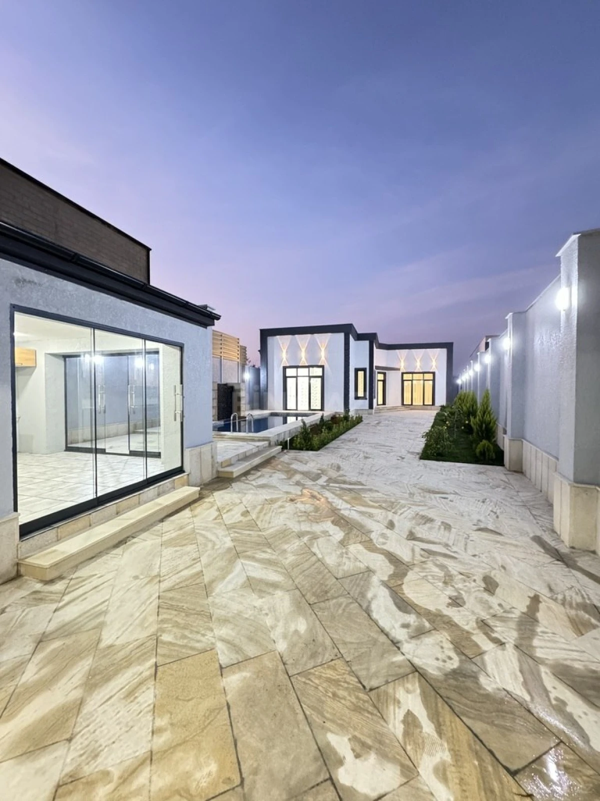 Satılır 4 otaqlı həyət evi 180 m²