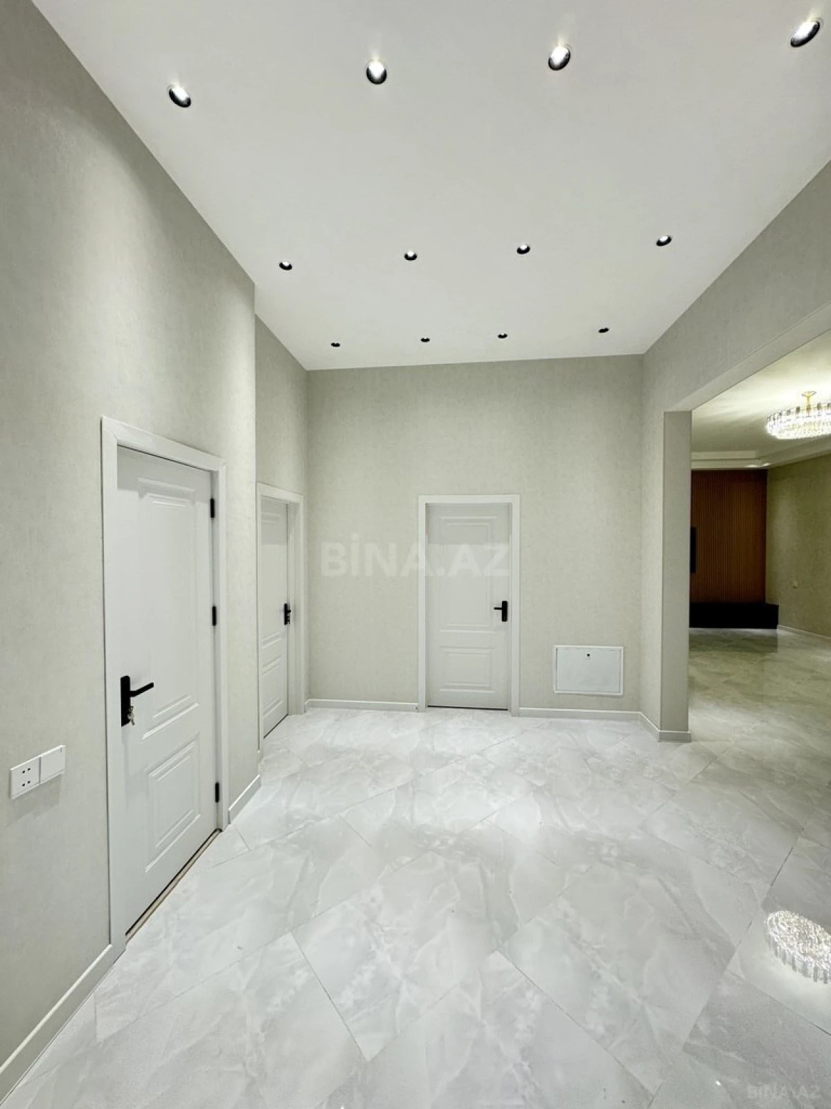 Satılır 4 otaqlı həyət evi 180 m²