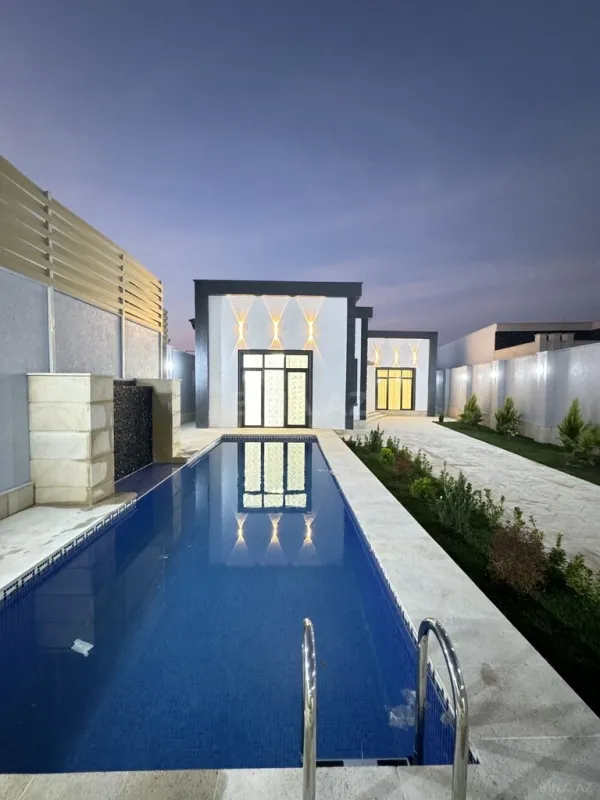 Satılır 4 otaqlı həyət evi 180 m²